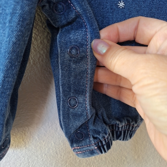Vintage Moonbeams Denim Embroidered Baby Girl Overalls Snap Open Size 3-6 Months - Picture 4 of 10